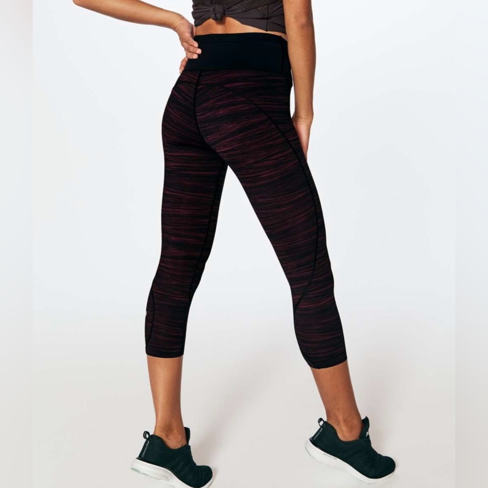 LULULEMON Run‎ The Day Crop 17" Low Tide Blush Berry Black Women's Leggings Sz 2
